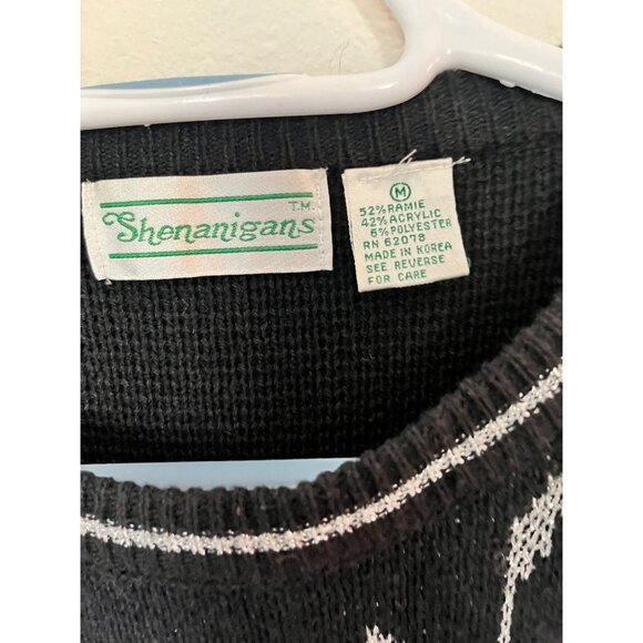 VINTAGE Shenanigans Black and White Patterned Sweater SZ M - Picture 4 of 6